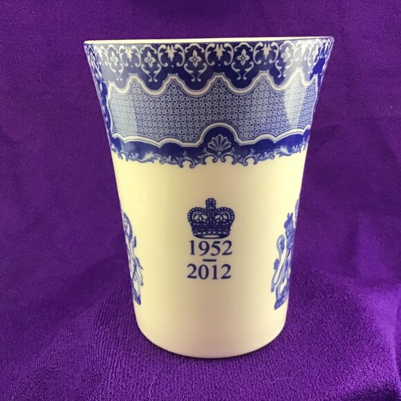 Queen Elizabeth II Diamond Jubilee Mug Spode Blue Room Collection 1952 2012 - Picture 8 of 13